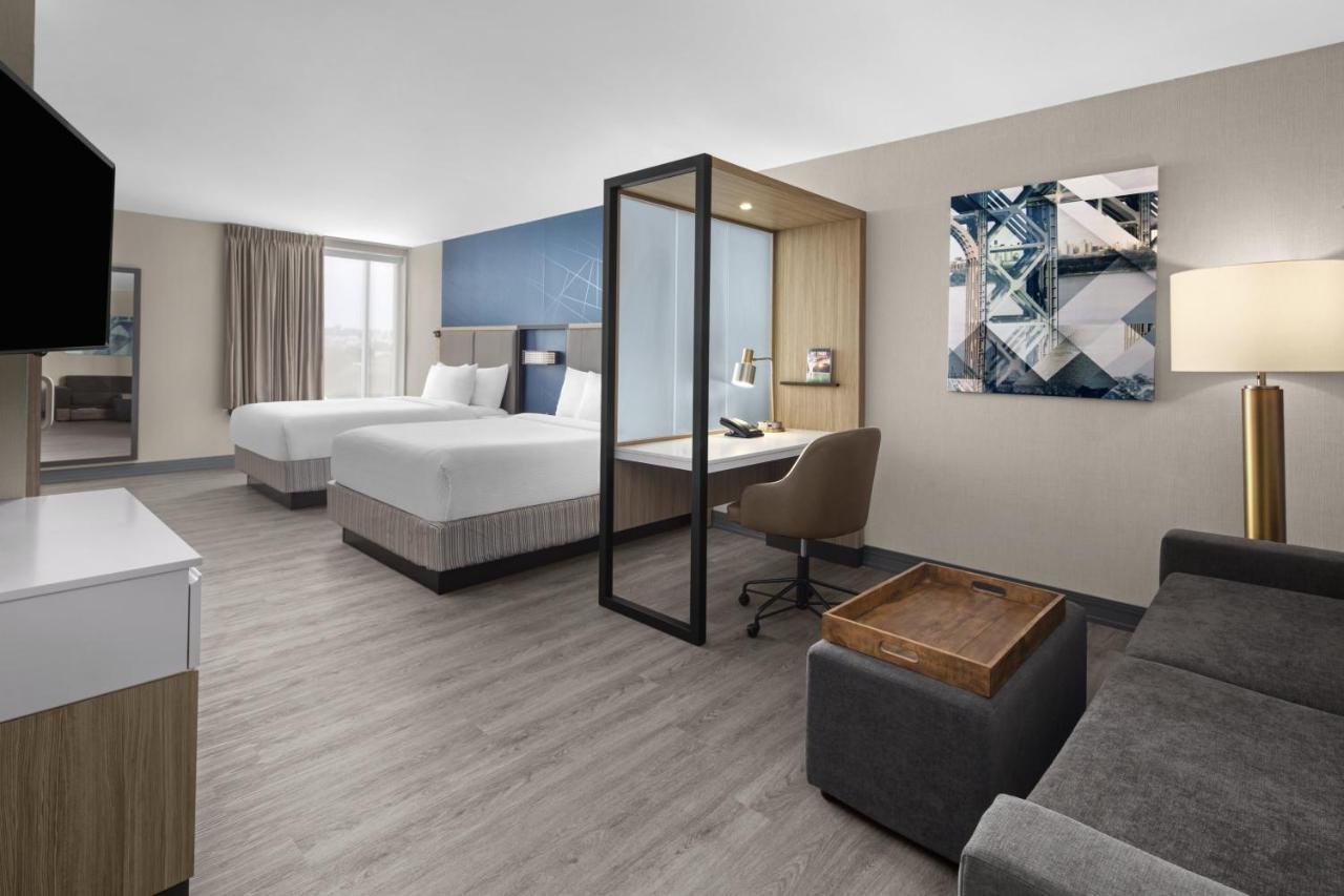 Springhill Suites By Marriott East Rutherford Meadowlands 칼스태트 외부 사진